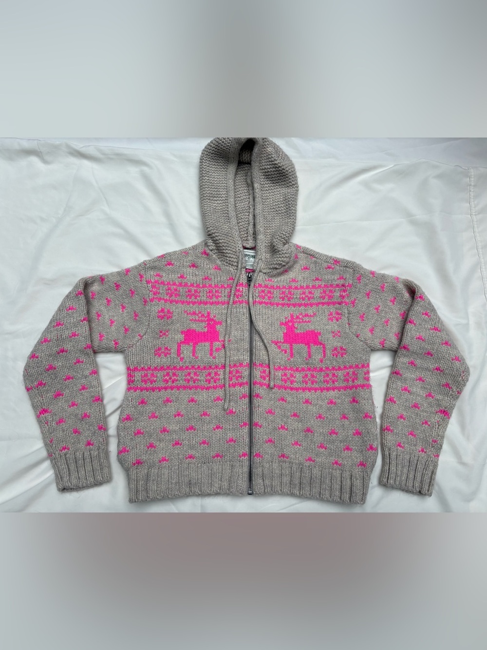 American Eagle Outfitters Women’s Hooded Zip Sweater with Pink Reindeer size xs